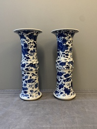 A pair of Chinese blue and white vases and a plate with narrative design, Chenghua and Kangxi marks, 19th C.