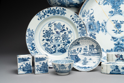 15 Chinese blue and white wares, 18th C. and later