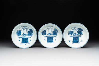 Six Chinese ko-sometsuke blue and white 'jardini&egrave;re' bowls, Tianqi
