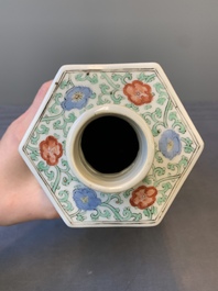 A pair of Chinese famille verte hexagonal tea caddies, Kangxi
