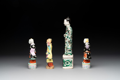 A Chinese verte biscuit figure and three famille rose figures, 18/19th C.