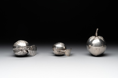 Eight silver betel chewing utensils, Southeast Asia, 19/20th C.