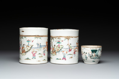12 Chinese famille rose wares, 19/20th C.