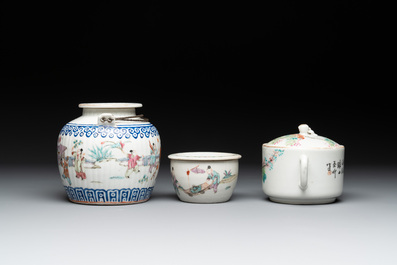 12 Chinese famille rose wares, 19/20th C.