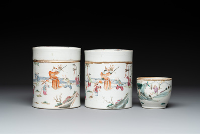 12 Chinese famille rose wares, 19/20th C.