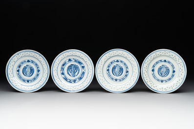 22 Chinese blue and white wares, 19/20th C.