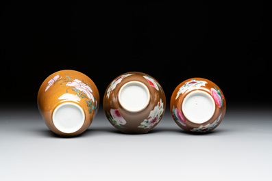 29 Chinese famille rose capucin-brown-ground tea wares, Yongzheng/Qianlong