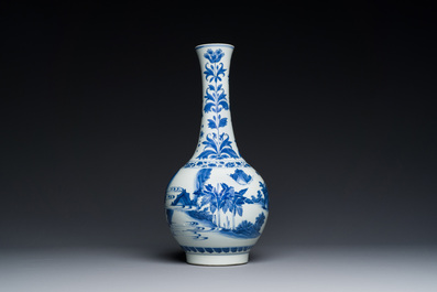 A fine Chinese blue and white bottle vase, Transitional period