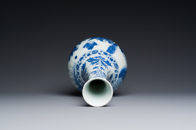 A fine Chinese blue and white bottle vase, Transitional period