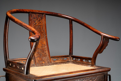 A rare and exceptional Chinese huanghuali sedan chair, Jianyu 肩輿, signed Zhang Dai 張岱, 17th C.