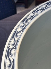 A large Chinese blue and white 'He Lu Tong Chun 鶴鹿同春' fish bowl, 19th C.