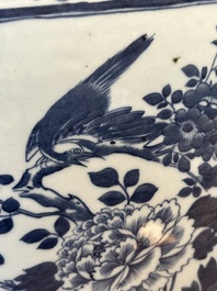 A large Chinese blue and white 'He Lu Tong Chun 鶴鹿同春' fish bowl, 19th C.