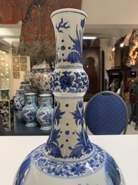 A rare intact Chinese blue and white 'Lian Sheng San Ji 連升三級' bottle vase, Transitional period