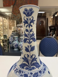 A fine Chinese blue and white bottle vase, Transitional period