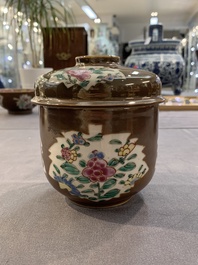 12 Chinese capucin-ground wares, Yongzheng/Qianlong