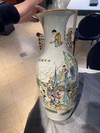 Two Chinese famille rose vases, one vase signed Yu Zhao 余钊, 19/20th C.