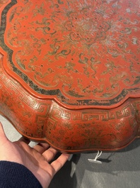 A Chinese red lacquer box and cover with floral design, 19/20th C.
