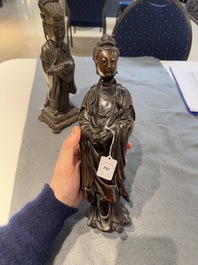 A Chinese bronze Guanyin holding a ruyi, 17/18th C.
