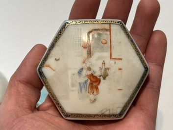 A pair of Chinese famille rose plaques, two brush pots, a saucer and a covered box, Qianlong mark, 18/19th C.