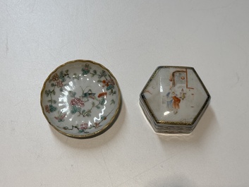 A pair of Chinese famille rose plaques, two brush pots, a saucer and a covered box, Qianlong mark, 18/19th C.