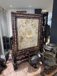 A Chinese mother-of-pearl-inlaid wooden table screen with silk embroidery, Canton, 19th C.
