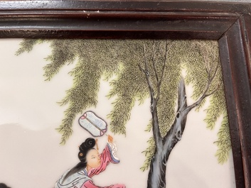 A Chinese famille rose plaque with ladies in a garden, Wang Xiaotang 汪曉棠 mark, 20th C.