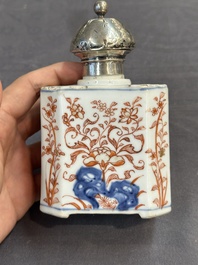Ten Chinese Imari-style, blue and white tea caddies, Kangxi/Yongzheng