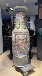 A massive Chinese Canton famille rose 'Romance of the Three Kingdoms' vase, 19th C.