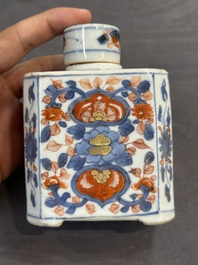 Ten Chinese Imari-style, blue and white tea caddies, Kangxi/Yongzheng