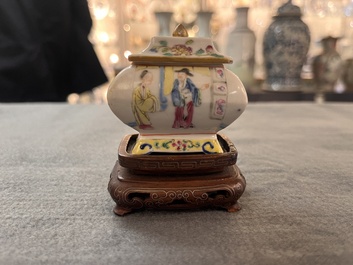 A fine Chinese famille rose covered water pot with figural design on wooden stand, 18th C.