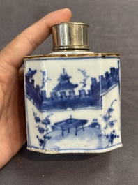 Ten Chinese Imari-style, blue and white tea caddies, Kangxi/Yongzheng