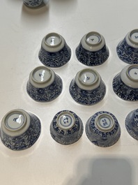 An extensive collection of 71 pieces of Chinese porcelain, Yongzheng and later