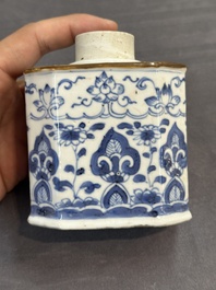 Ten Chinese Imari-style, blue and white tea caddies, Kangxi/Yongzheng