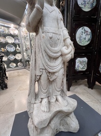 A Chinese white marble sculpture of Guanyin, 19/20th C.