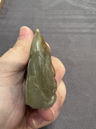A Chinese jade carving with two Buddhist lions, 19th C.