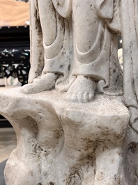 A Chinese white marble sculpture of Guanyin, 19/20th C.