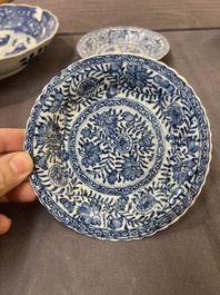 22 Chinese blue and white wares, Kangxi and later