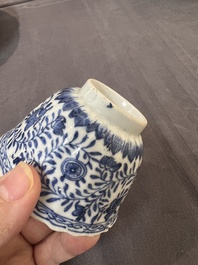22 Chinese blue and white wares, Kangxi and later