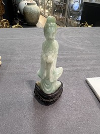 Nine Chinese jade carvings of figures, 19/20th C.