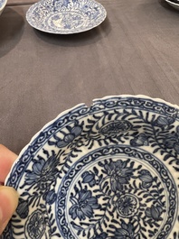 22 Chinese blue and white wares, Kangxi and later