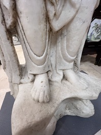 A Chinese white marble sculpture of Guanyin, 19/20th C.
