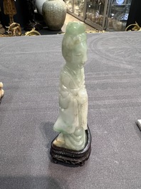 Nine Chinese jade carvings of figures, 19/20th C.