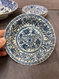 22 Chinese blue and white wares, Kangxi and later
