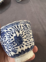 22 Chinese blue and white wares, Kangxi and later