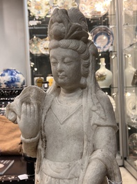 A Chinese white marble sculpture of Guanyin, 19/20th C.