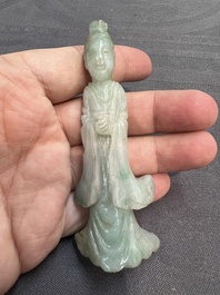 Nine Chinese jade carvings of figures, 19/20th C.