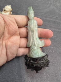 Nine Chinese jade carvings of figures, 19/20th C.