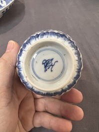 22 Chinese blue and white wares, Kangxi and later