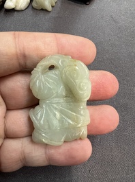 Nine Chinese jade carvings of figures, 19/20th C.