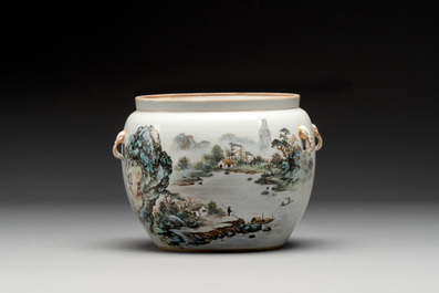 Five Chinese qianjiang cai wares , signed Wang Shaowei 王少維, Cheng Xingsheng 程興盛, Wang Xiaoting 汪小亭, 19/20th C.